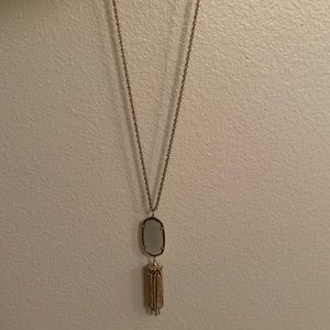 Kendra Scott necklace